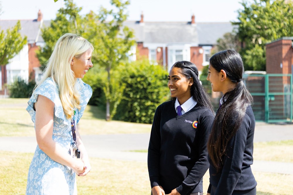 Mortimer School Students And Teacher 5